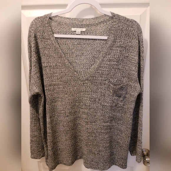 American Eagle sweater - Picture 1 of 3